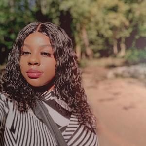 Meet your Posher, Karie